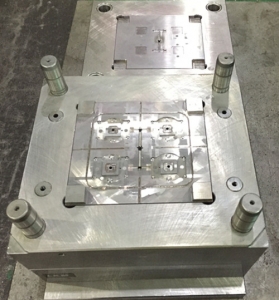 鋼鐵_副本 IC卡座塑膠模具 I8120